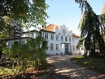 Herrenhaus Hohewarte Apartament Lubeka