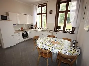 Herrenhaus Hohewarte Apartament